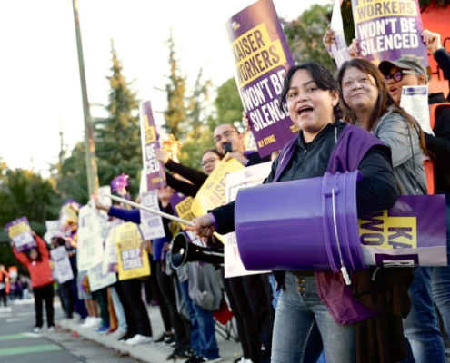 THE UAW STANDS IN SOLIDARITY WITH KAISER WORKERS