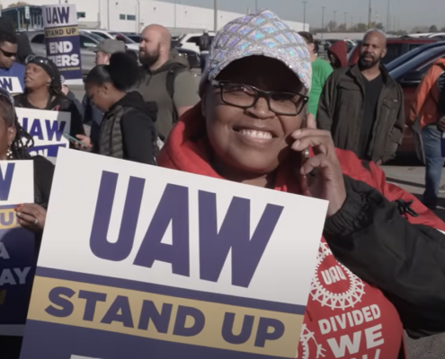 Photo of Mercedes workers in Vance, AL, rallying.