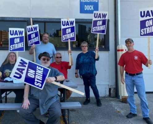 Photo of UAW Local 475 members who are on strike at Eaton Aerospace in Jackson, MI.