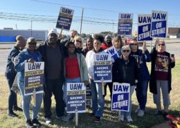 Photo of UAW Local 129 members and supporters on the picket line at Association of Professional Flight Attendants (APFA) in Dallas, TX.