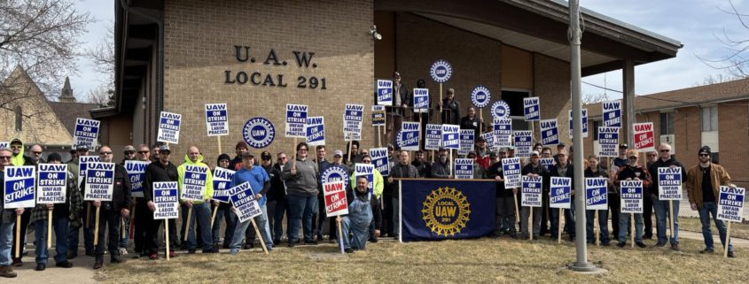 Photo of UAW Local 291 members who work at Cummins in Oshkosh, WI, on strike on March 18, 2025.