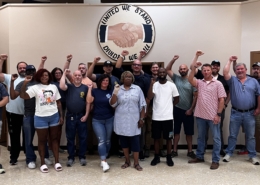 Photo of the UAW Local 42 Volkswagen Bargaining Committee in Chattanooga, TN.