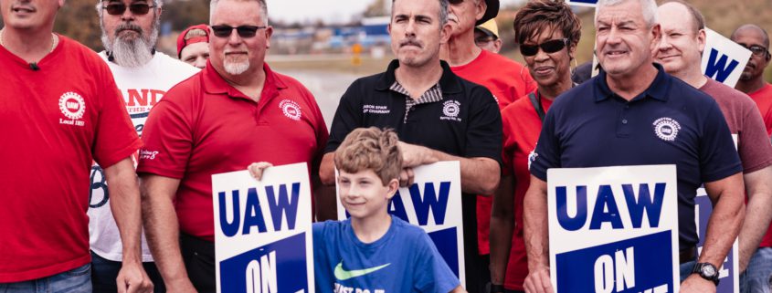 Photo of UAW Local 1853 members on strike at GM Spring Hill during the union's 2023 Stand Up Strike.