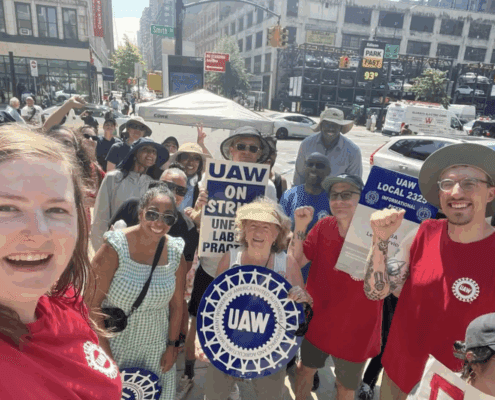 Photo of ALAA-UAW Local 2325 members on strike in New York City.