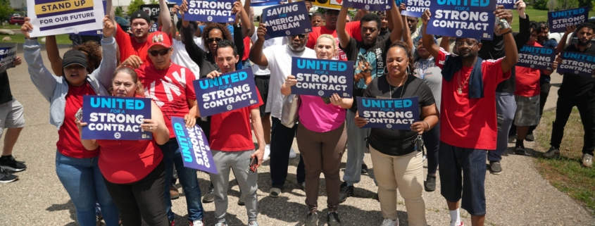 Photo of UAW Local 653 members rallying for a fair contract at Challenge Manufacturing in Pontiac, MI.