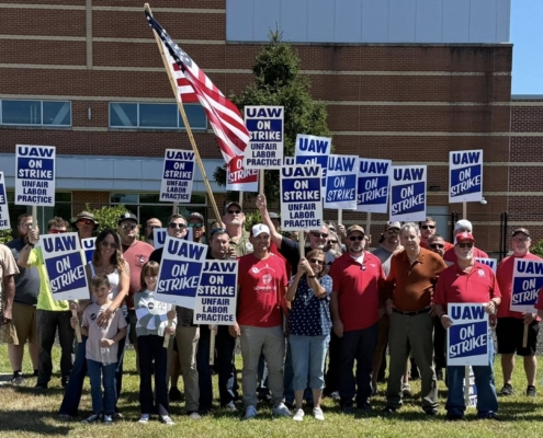 Photo of UAW Local 647 members and supporters on the picket line at GE Aerospace in Evendale, OH.