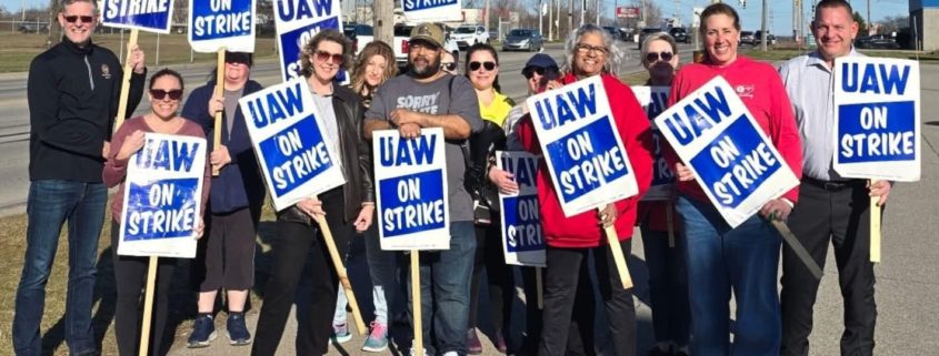 Photo of UAW Local 2192 members and supporters on the picket line at Lorain County Jobs and Family Services in Elyria, OH, on March 9, 2026.