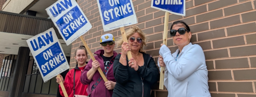 UAW Local 2192 members picket at Lorain County Job and Family Services in Elyria, Ohio.